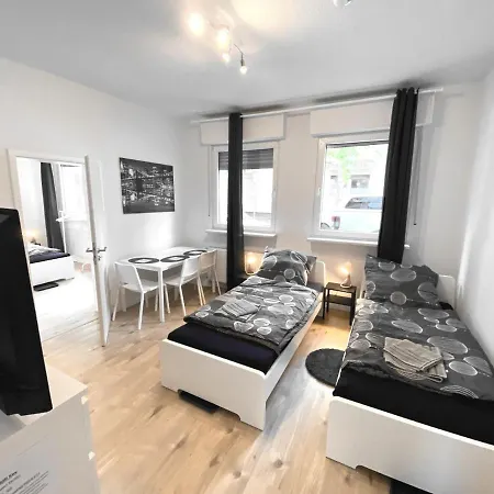 Vaz Walsum, Kueche, Terrasse, Tv, Wlan, Parkplatz, Autobahnaehe Apartment Duisburg
