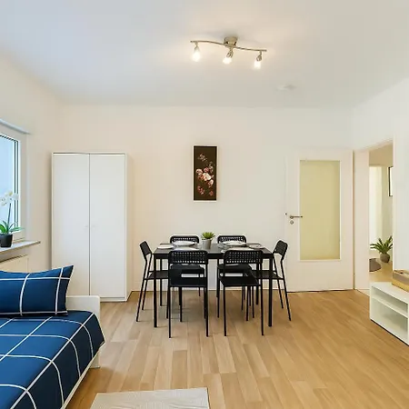 Апартаменты Vaz Apartments Haus Walsum Fuer Monteure, Kueche, Terrasse, Tv, Parkplatz *