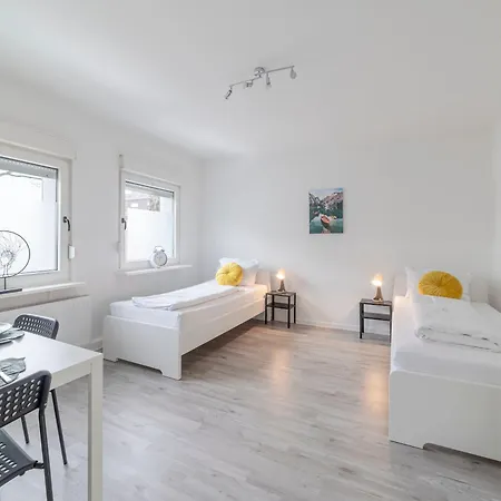 Apartment Vaz Haus Walsum Für Monteure, Küche, Terrasse, Tv, Parkplatz *
